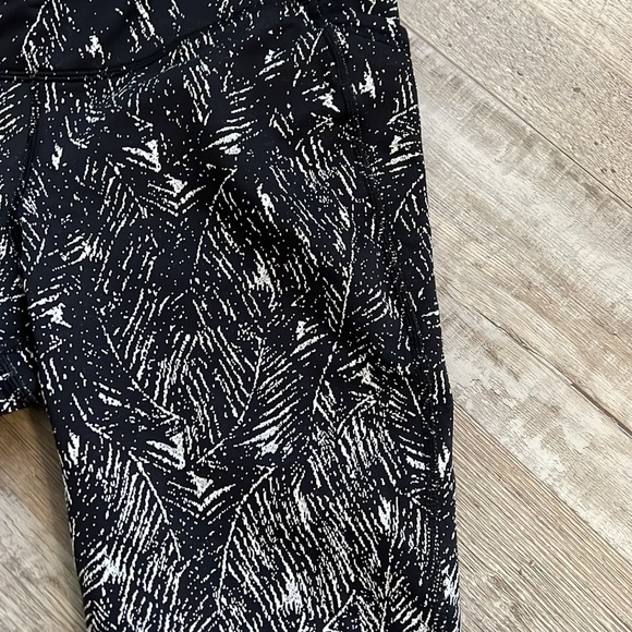 All in Motion Athletic Leggings - Picture 2 of 5